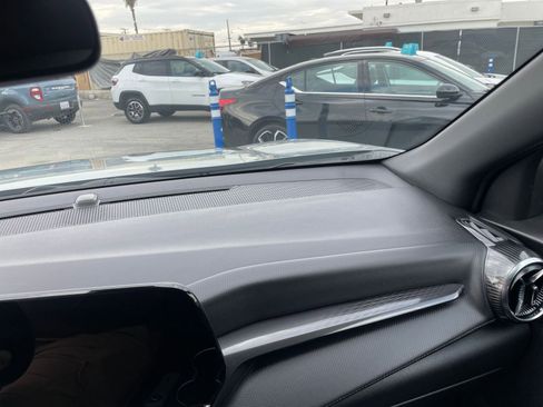 Used 2025 Chevrolet Equinox LT image 35