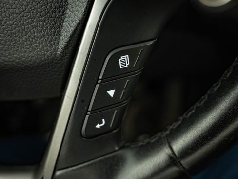 Used 2017 Hyundai Santa Fe Limited image 33