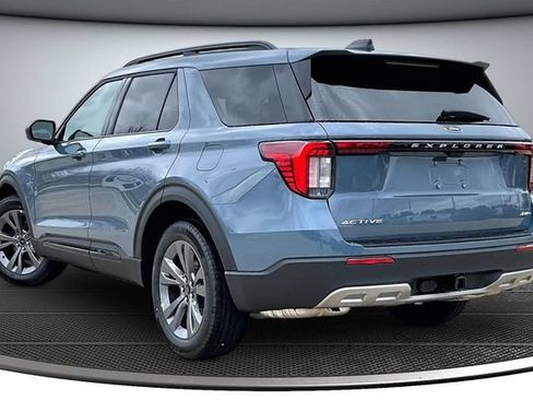 New 2026 Ford Explorer Active w/ Active Comfort Package AWD/4WD image 3