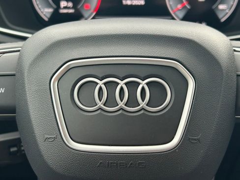 Used 2025 Audi Q5 2.0T Premium image 41