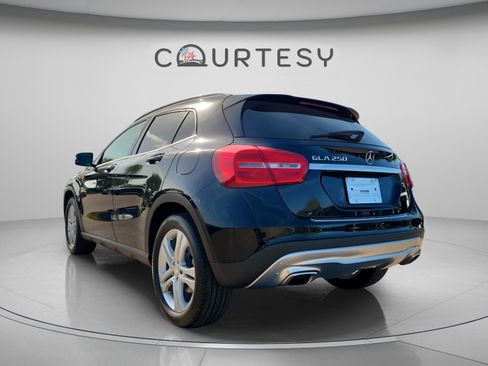 Used 2015 Mercedes-Benz GLA 250 4MATIC image 2