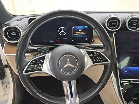 Used 2023 Mercedes-Benz C 300 Sedan image 6