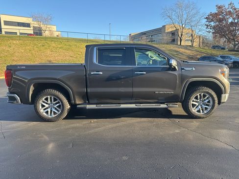 Used 2019 GMC Sierra 1500 SLT image 3