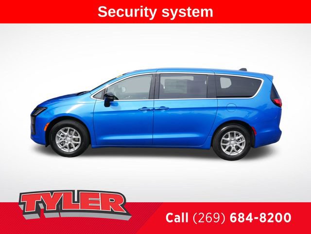 New 2027 Chrysler Pacifica Select FWD image 4