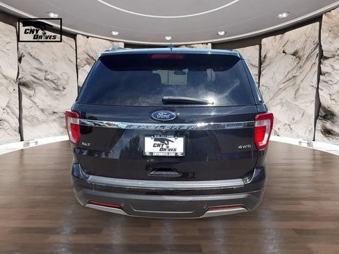 Used 2019 Ford Explorer XLT w/ Equipment Group 202A AWD/4WD image 6
