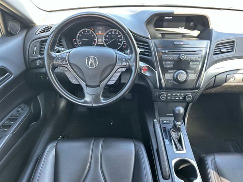 Used 2019 Acura ILX image 2