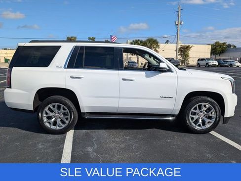 Used 2018 GMC Yukon SLE w/ SLE Value Package image 8