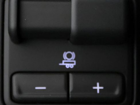 Used 2026 GMC Yukon AT4 Ultimate w/ LPO, Floor Liner Package image 31