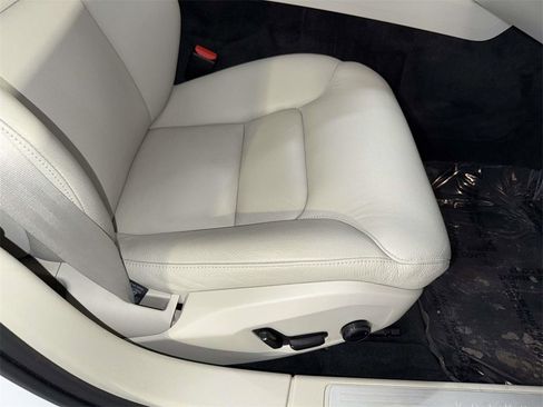 Used 2023 Volvo S60 B5 Plus image 15