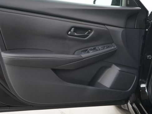 Used 2025 Nissan Sentra S FWD image 17