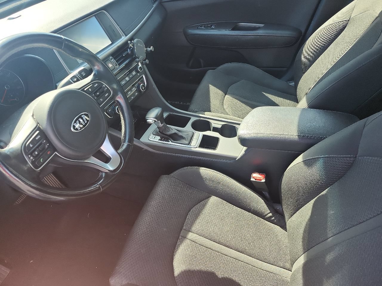 Used 2016 Kia Optima LX w/ Technology Package FWD image 3