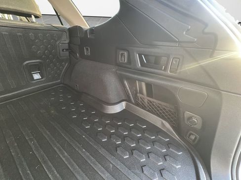 Used 2025 Subaru Outback Onyx Edition XT w/ Popular Package #2 image 26