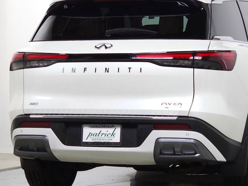 Used 2023 INFINITI QX60 Sensory w/ Vision Package AWD/4WD image 11