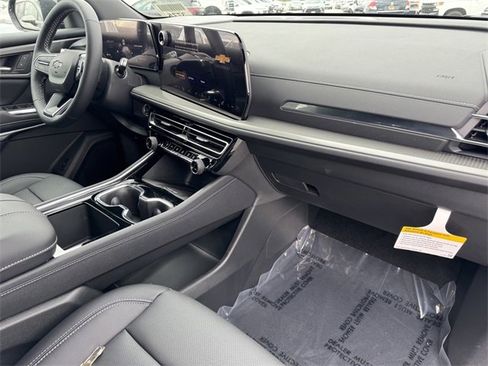 New 2026 Chevrolet Traverse LT w/ Midnight/Sport Edition image 6