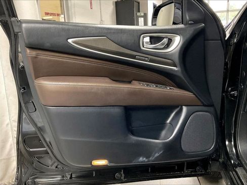 Used 2019 INFINITI QX60 Luxe w/ Essential Package AWD/4WD image 9