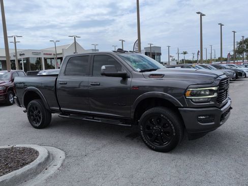 Used 2022 RAM 2500 Laramie w/ Night Edition AWD/4WD image 2