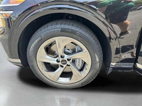 New 2026 Genesis GV70 2.5T Select AWD/4WD image 33