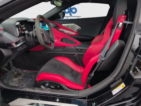 Used 2025 Chevrolet Corvette Stingray Preferred Cpe w/ Z51 Performance Package image 11