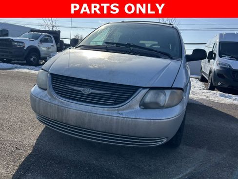 Used 2003 Chrysler Town & Country EX image 4