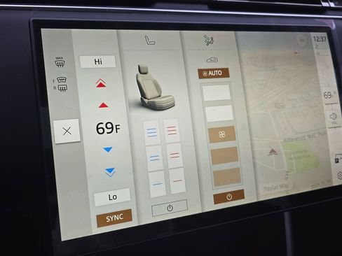 New 2025 Land Rover Range Rover SE AWD/4WD image 25