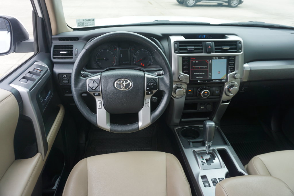 Used 2021 Toyota 4Runner SR5 Premium w/ Moonroof Package RWD image 6