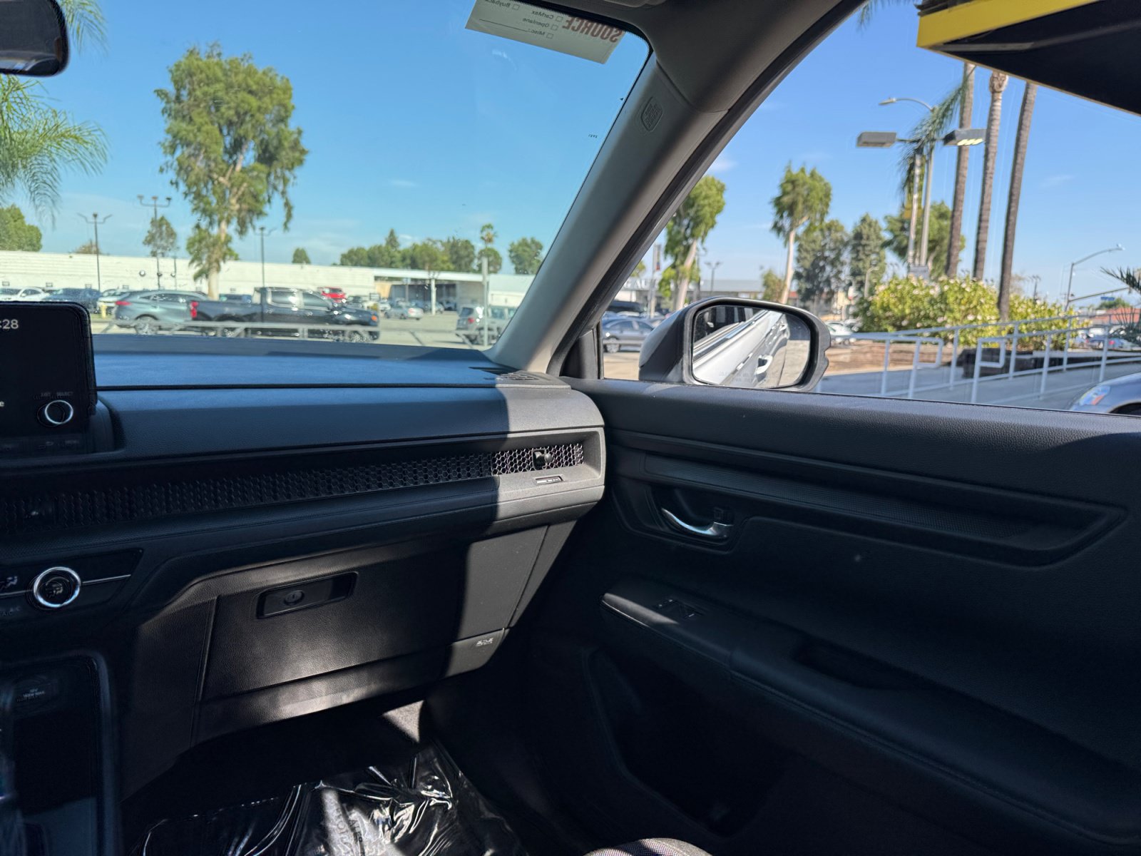 Used 2025 Honda CR-V LX image 22