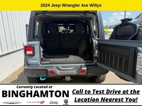 Used 2024 Jeep Wrangler Unlimited AWD/4WD image 22