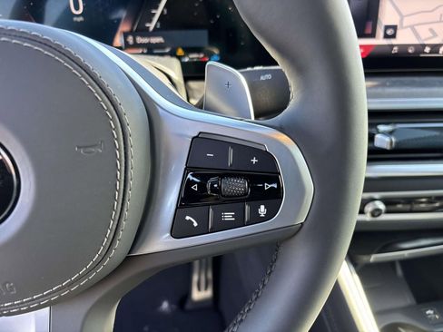 New 2026 BMW X6 xDrive40i w/ Executive Package image 18