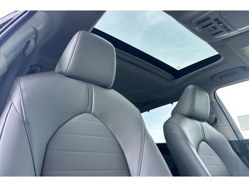 New 2026 Toyota Highlander XLE image 18