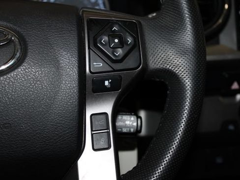 Used 2022 Toyota Tacoma SR5 RWD image 14