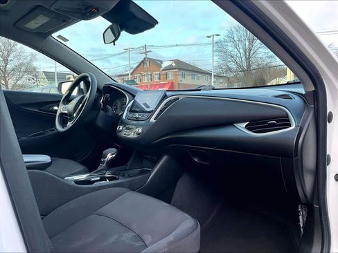 Certified 2024 Chevrolet Malibu LT image 14