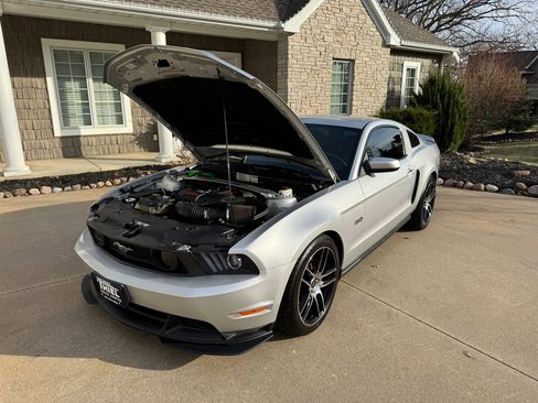Used 2011 Ford Mustang GT Premium w/ Security Pkg image 32