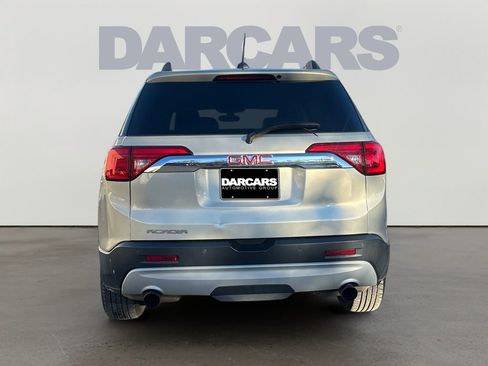 Used 2017 GMC Acadia SLT image 6