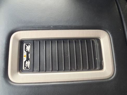 Used 2019 GMC Yukon Denali w/ Denali Ultimate Package image 36