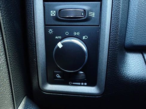 Used 2018 RAM 2500 Tradesman w/ Chrome Appearance Group AWD/4WD image 20