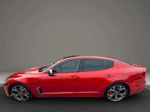 Used 2018 Kia Stinger GT2 AWD/4WD image 2