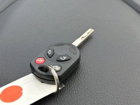 Used 2015 Ford Transit Connect XL image 29