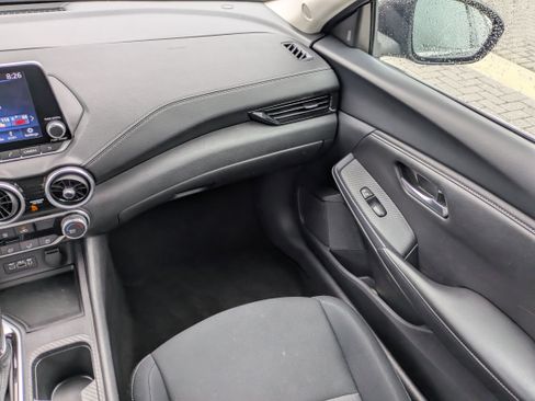 Used 2024 Nissan Sentra SV image 22
