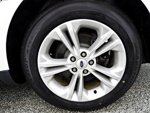 Used 2016 Ford Taurus SEL w/ Equipment Group 201A image 20