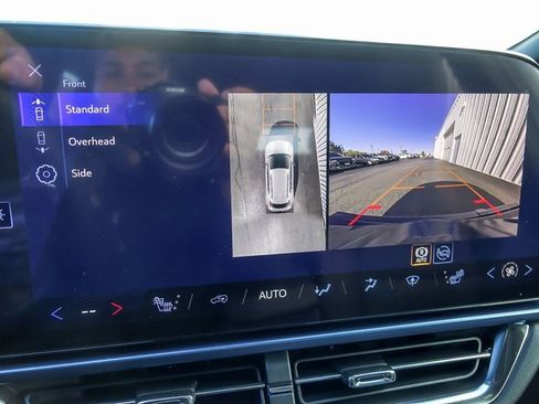 New 2026 Chevrolet Equinox EV LT image 24