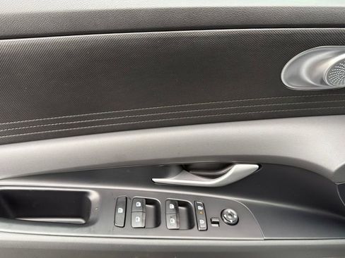 New 2026 Hyundai Elantra SE image 9