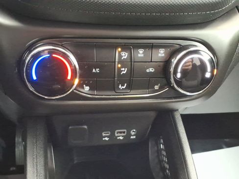 Used 2023 Chevrolet TrailBlazer LT image 22