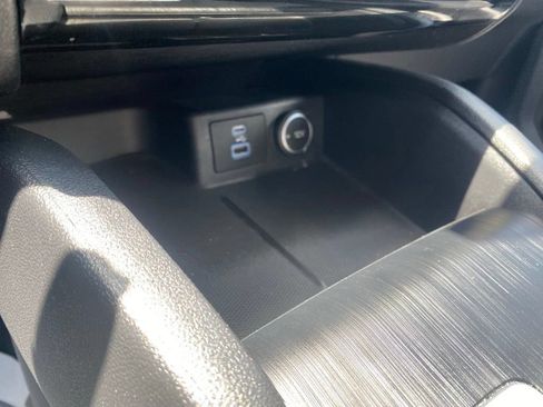 Used 2021 Ford Escape Titanium FWD image 23