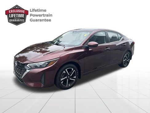 Certified 2025 Nissan Sentra SV FWD image 1