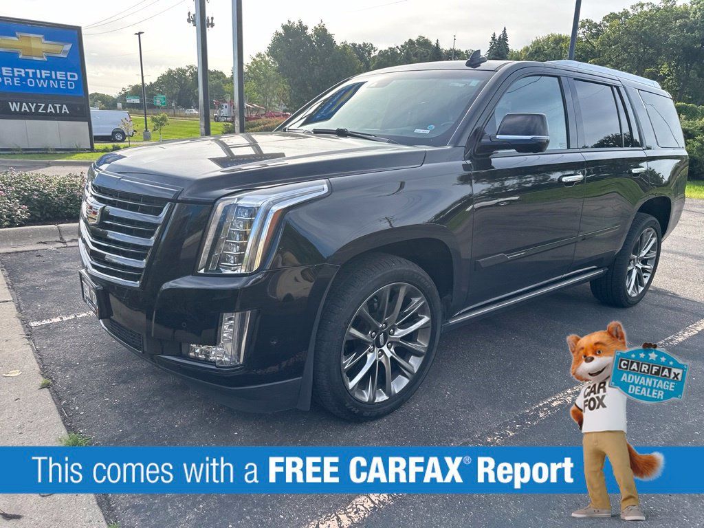 Used 2020 Cadillac Escalade Platinum w/ Escalade Sport Edition AWD/4WD image 2