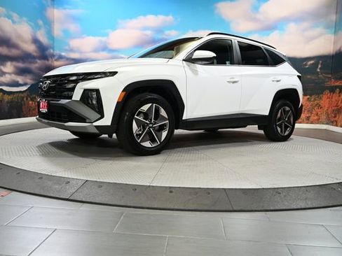 Used 2025 Hyundai Tucson SEL AWD/4WD image 4