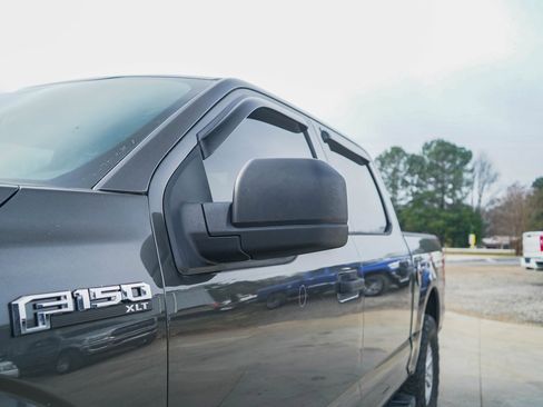 Used 2018 Ford F150 XLT image 36