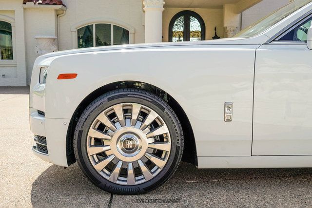 Used 2020 Rolls-Royce Phantom Sedan RWD image 4