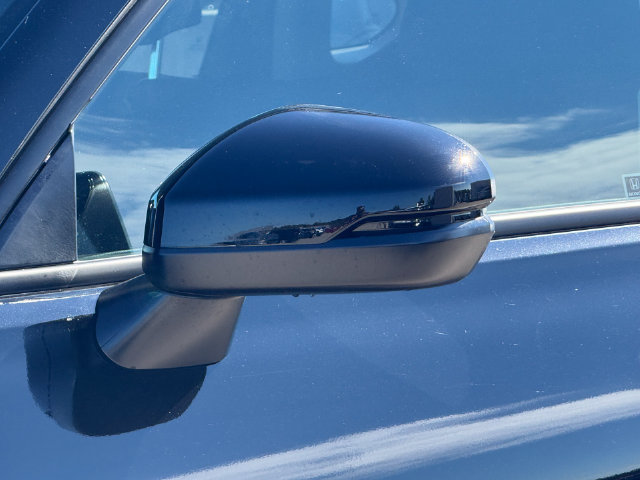 Certified 2027 Honda HR-V LX image 4
