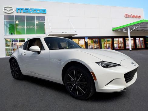 New 2026 MAZDA MX-5 Miata RF Grand Touring RWD image 1